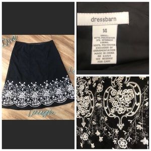 Dressbarn Black Skirt White Embroidery Flowers.